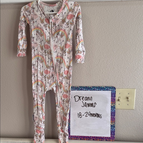 dream jamms Other - Unicorn Print Footie